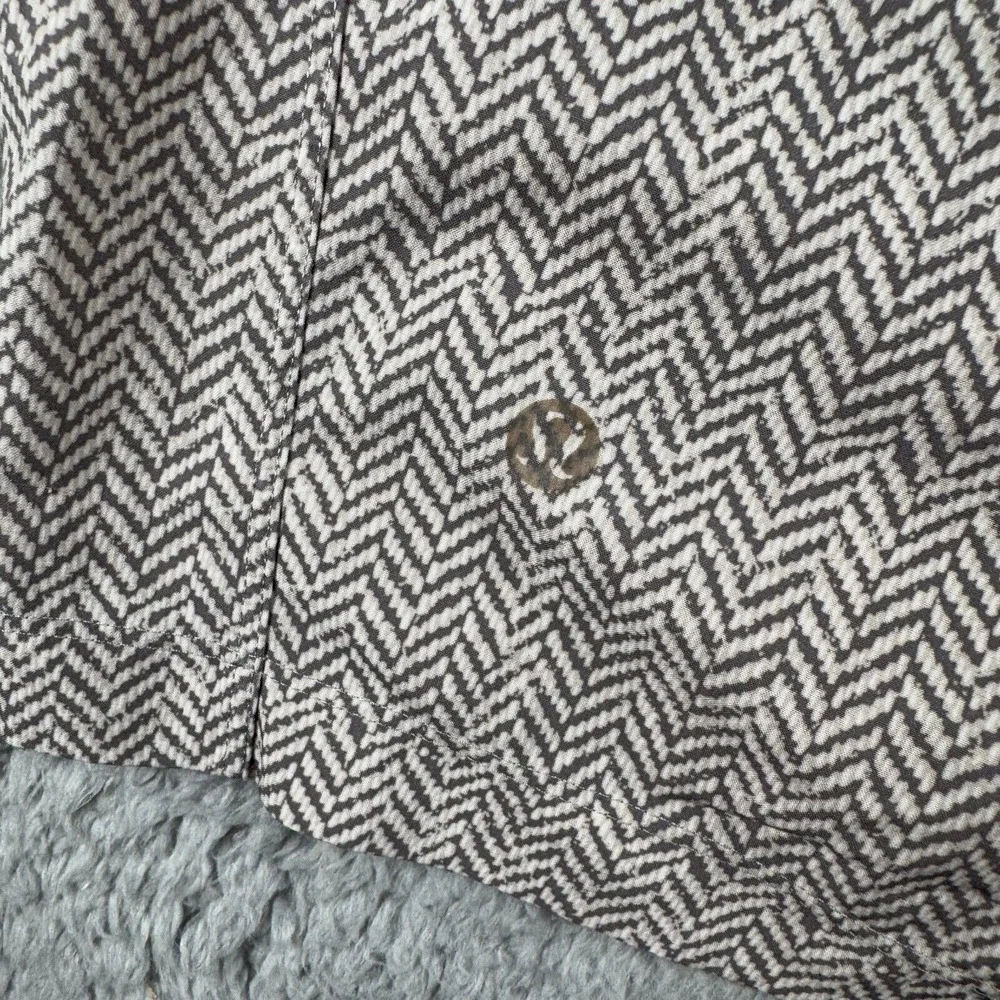Lululemon T.H.E. Lined Short Mens Grey Stretch Aztec No Tag 28" - Picture 7 of 8